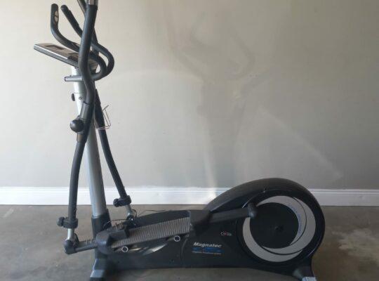 Elliptical Cross Trainer